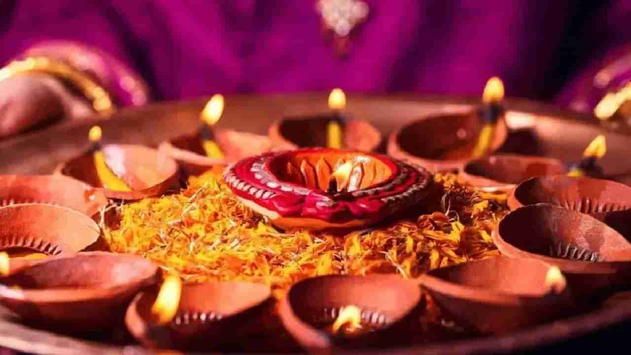 Diwali 2024 : आज या राज्यांत साजरी होणार दिवाळी, पूजेसाठी किती मिनिटं मुहूर्त.?