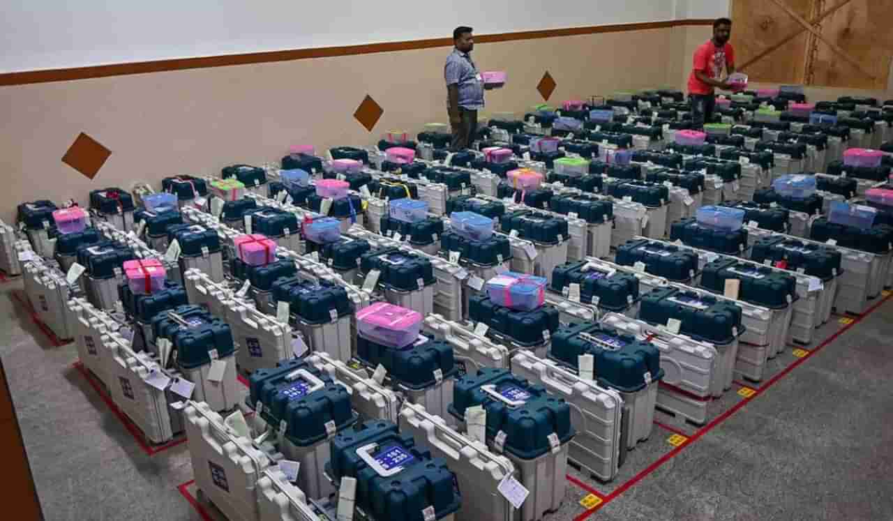 EVM मशीन ठेवलेल्या रुमची चावी कोणाकडे असते? कोणाकडे असते सुरक्षेची जबाबदारी