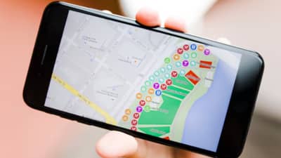 तुम्ही कुठे गेलात याची सर्व माहिती गुगल मॅप्सला असते. पटकन ही सेटिंग बंद करा