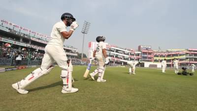 IND vs AUS : पर्थ कसोटीसाठी 13 जणांची नावं फिक्स, कुणाला संधी?