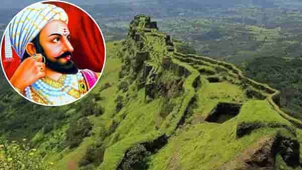 छत्रपती शिवाजी महाराजांच्या पराक्रमाची साक्ष देतात हे 5 किल्ले; एकदा आलात तर परत जावसंच वाटणार नाही
