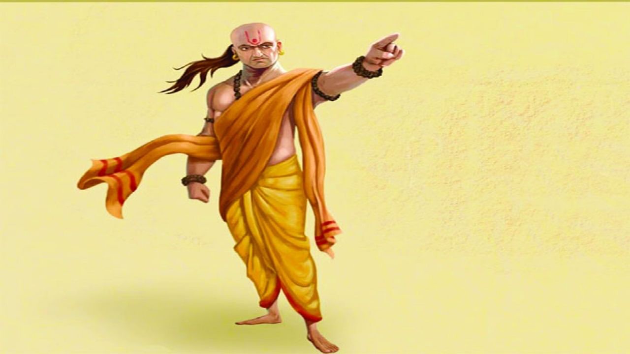 या लोकांकडे लक्ष्मी टिकत नाही, कोट्यवधी कमावतात तरीही कंगाल राहतात; चाणक्य काय सांगतात? या लोकांकडे लक्ष्मी टिकत नाही, कोट्यवधी कमावतात तरीही कंगाल राहतात; चाणक्य काय सांगतात?