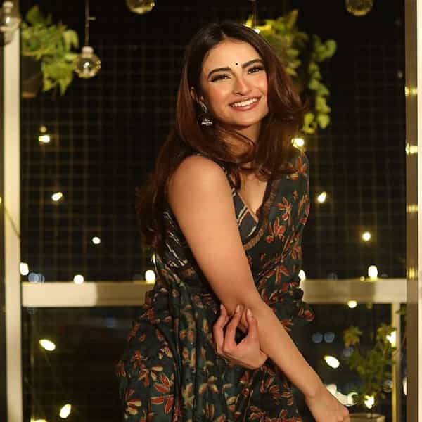अभिनेत्री श्वेता तिवारी हिची लेक आणि अभिनेत्री पलक तिवारी कायम तिच्या खासगी आणि प्रोफेशनल आयुष्यामुळे चर्चेत असते. पण आता पलक तिच्या काही फोटोंमुळे चर्चेत आली आहे.