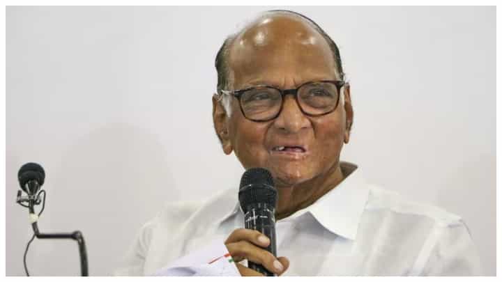 Sharad Pawar : 'लाडकी बहीण'चा महायुतीला फायदा होणार? शरद पवार म्हणाले, 'नाव गोंडस दिलं पण...' Sharad Pawar : 'लाडकी बहीण'चा महायुतीला फायदा होणार? शरद पवार म्हणाले, 'नाव गोंडस दिलं पण...'