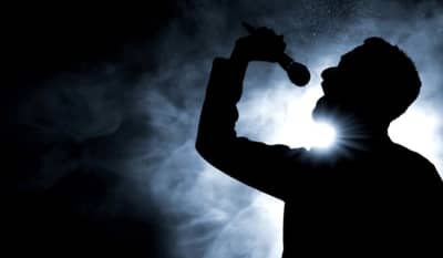 भारतातील सर्वात महागडा गायक, एका तासासाठी घेतो 3 कोटी