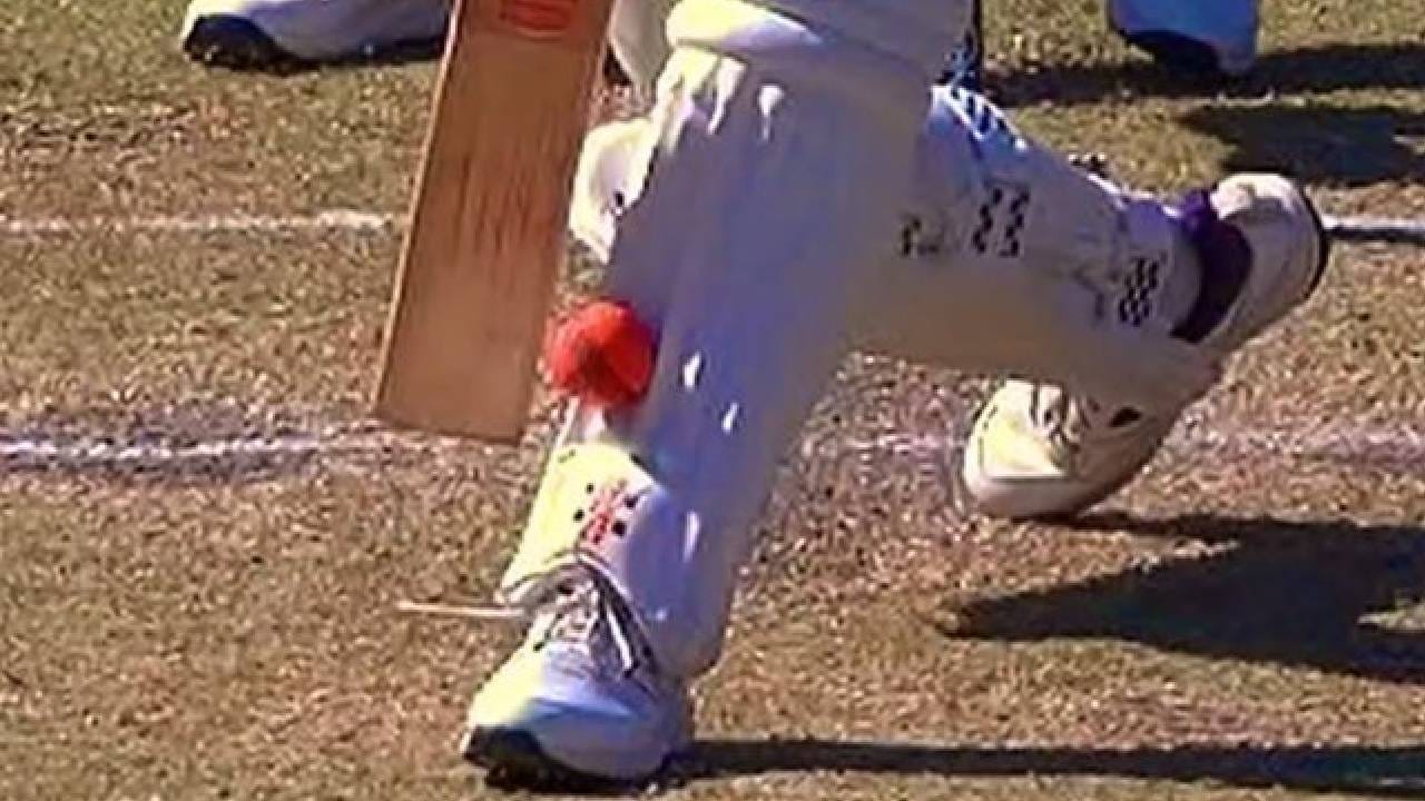 IND vs AUS 2nd Test : ऑस्ट्रेलियात पंचांकडून रडीचा डाव! केएल राहुल आणि मिचेल मार्शसाठी वेगवेगळा न्याय IND vs AUS 2nd Test : ऑस्ट्रेलियात पंचांकडून रडीचा डाव! केएल राहुल आणि मिचेल मार्शसाठी वेगवेगळा न्याय