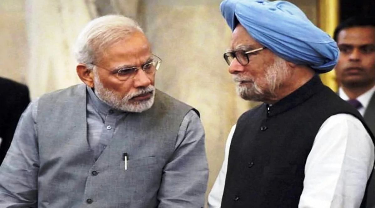 २६ सप्टेंबर १९३२ रोजी तत्कालिन अखंड हिंदूस्थानातील पंजाब राज्यात जन्मलेल्या मनमोहन सिंह यांनी साल १९४८ मध्ये मॅट्रीक पास केले. पंजाब विद्यापीठातून शिक्षण घेतले, त्यांनी १९५७ मध्ये ब्रिटनच्या कॅमब्रिज विद्यापीठातून इकॉनॉमिक्सची पदवी पहिल्या श्रेणीत मिळविली.त्यानंतर १९६२ मध्ये ऑक्सफर्ड युनिव्हर्सिटीतून डी.फिल केले. ते योजना आयोगाचे उपाध्यक्ष आणि विद्यापीठ अनुदान आयोगाचे अध्यक्ष बनले.त्यांना पद्मभूषण, इंडियन सायन्स काँग्रेसचा जवाहर लाल नेहरु जन्म शताब्दी पुरस्कार, वित्तमंत्री म्हणून एशिया मनी अवॉर्ड आणि युरो मनी अवॉर्ड मिळालेला आहे. त्यांची अनेक पुस्तके प्रसिद्ध झालेली आहे.