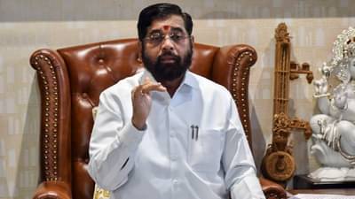 Sanjay Raut : काळजीवाहू मुख्यमंत्र्यांच्या प्रकृतीची काळजी..., संजय राऊत यांचा जिव्हारी लागणारा वार