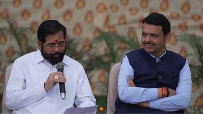 शिंदे-फडणवीसांना अडकवण्याचा डाव? पेन ड्राईव्ह बॉम्ब प्रकरणी मोठी अपडेट, प्रवीण दरेकरांची ती मागणी मान्य