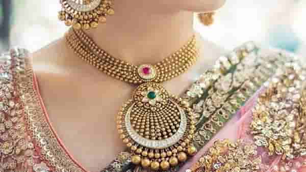 Gold Silver Rate Today 29 December 2024 : वर्षाच्या अखेरीस सोने स्वस्त, तर चांदी इतकी वधारली, भाव तर जाणून घ्या