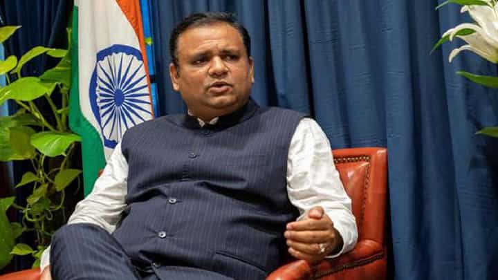 Rahul Narvekar : राहुल नार्वेकर हेच पुन्हा एकदा विधानसभा अध्यक्ष, बिनविरोध होणार निवड Rahul Narvekar : राहुल नार्वेकर हेच पुन्हा एकदा विधानसभा अध्यक्ष, बिनविरोध होणार निवड