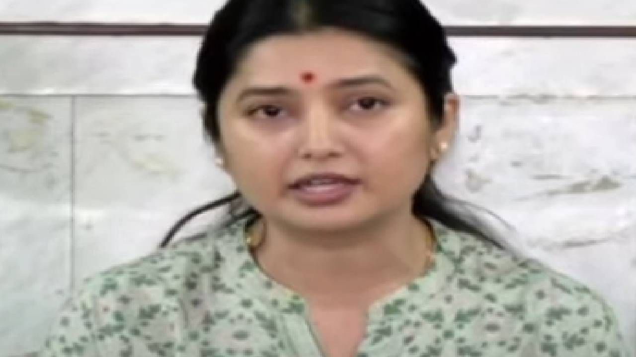 Prajakta Mali : 'शांतता ही माझी...',  अभिनेत्री प्राजक्ता माळी यांचं सुरेश धस यांना सडेतोड उत्तर