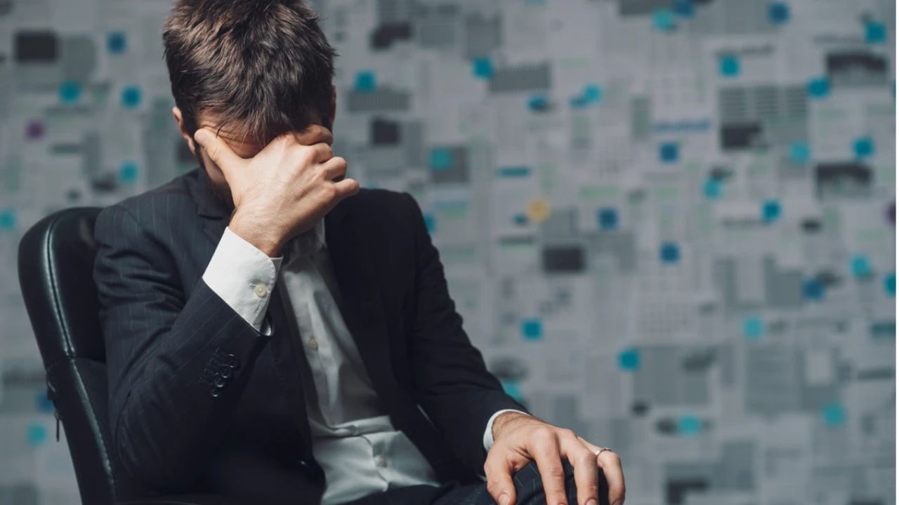 Reason of Failure: अपयश का येते? निर्णय घेताना गोंधळ का उडतो? उपाय जाणून घ्या Reason of Failure: अपयश का येते? निर्णय घेताना गोंधळ का उडतो? उपाय जाणून घ्या