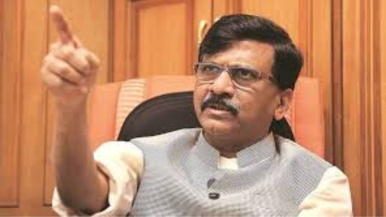 Sanjay Raut : 1500 रुपये देण्यासाठी बहिणीच्या नवरे आणि भावांना बेवडे बनवणार, संजय राऊत यांचा घणाघात