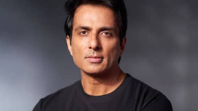 सोनू सूदला मुख्यमंत्री, उपमुख्यमंत्रीपदाची ऑफर; पण या भीतीमुळे नाकारली संधी