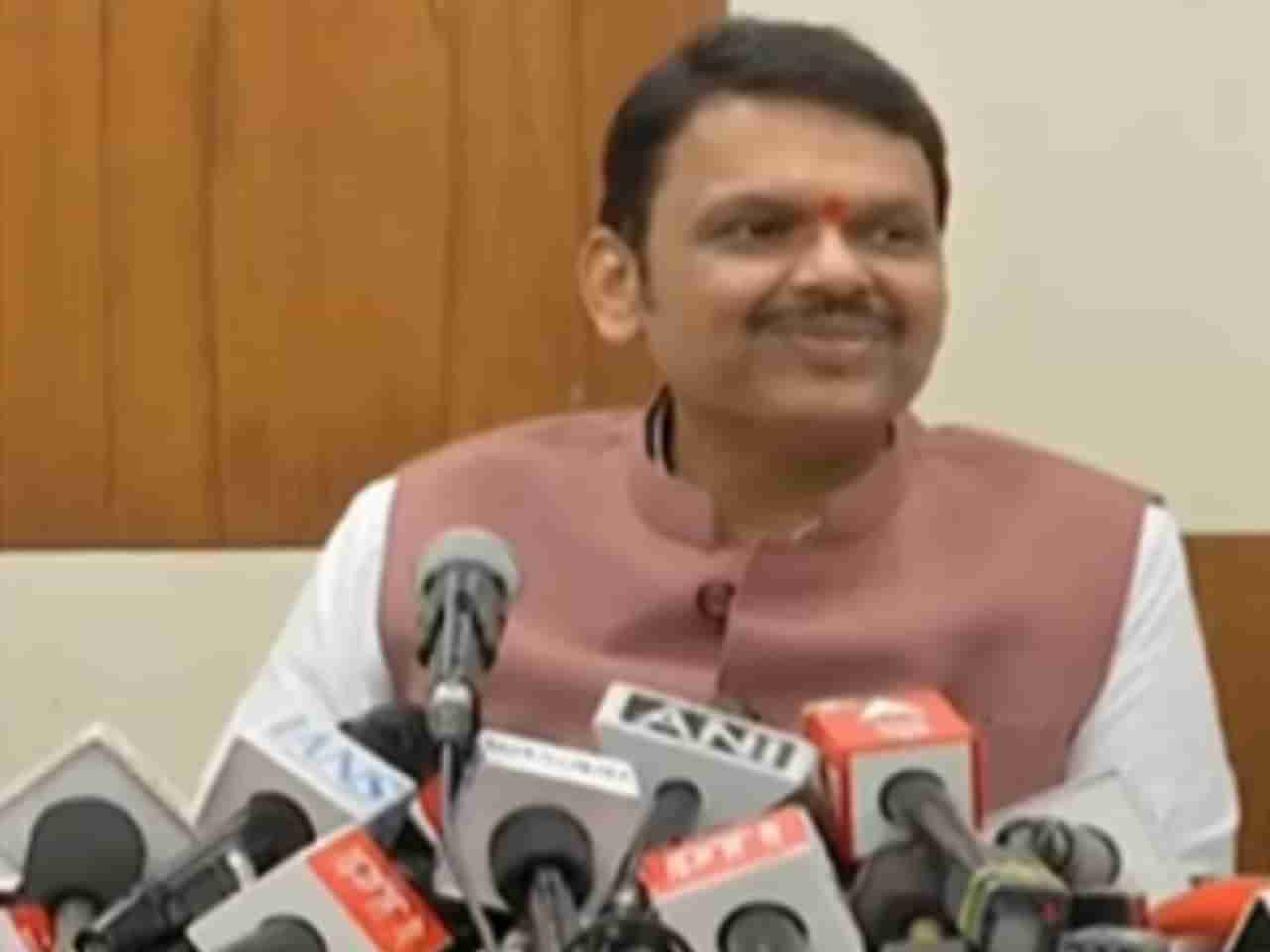 Devendra Fadnavis PC : आता टेस्ट मॅच..., पहिल्याच कॅबिनेटमध्ये फडणवीसांचा अधिकाऱ्यांना सूचक इशारा