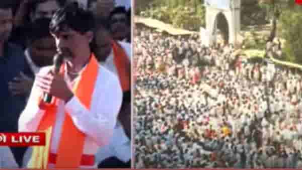 लेकराचं कुंकू पुसलं, मुलांकडे पाहावत नाही, हात जोडून सांगतो...; बीडच्या आक्रोश मोर्चात जरांगे पाटील भावुक