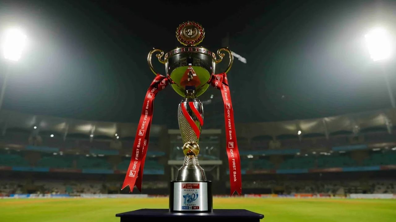 IND vs WI : टीम इंडिया मालिका विजयासाठी सज्ज, विंडीज रोखणार का? IND vs WI : टीम इंडिया मालिका विजयासाठी सज्ज, विंडीज रोखणार का?