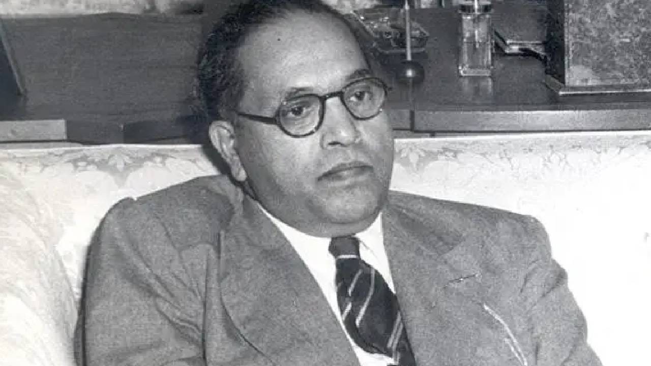  मी असा धर्म मानतो जो स्वातंत्र्य, समता आणि बंधुतेची शिकवण देतो.