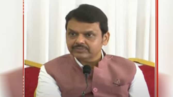 मंत्री जयकुमार गोरे यांच्या प्रकरणात फडणवीसांचा खळबळजनक दावा, म्हणाले सुप्रिया सुळे अन् रोहित पवार...