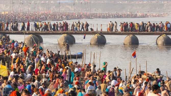 महाकुंभमेळा 13 जानेवारीपासून सुरू, मुंबईहून प्रयागराजला कसे पोहोचावे? जाणून घ्या