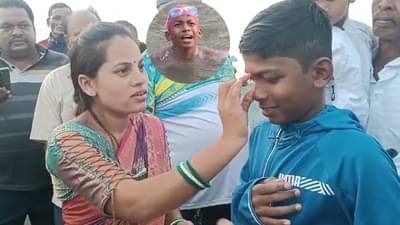छोट्या मयंकचं मोठं काम, अवघ्या 11 वर्षाच्या चिमुकल्याने रचला इतिहास, ठरला पहिला जलतरणपटू
