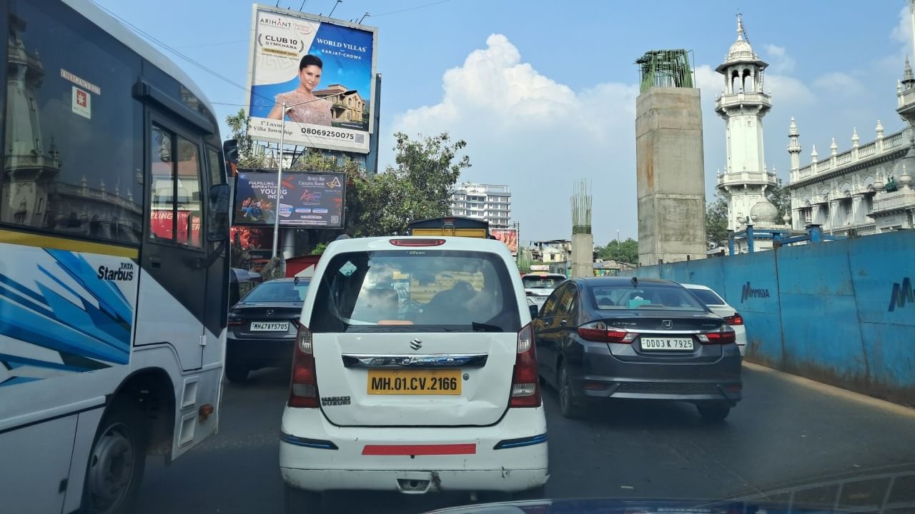 मुंबईकरांनो आज 'या' मार्गाने प्रवास करणं टाळा, शपथविधीनिमित्त वाहतुकीत मोठे बदल मुंबईकरांनो आज 'या' मार्गाने प्रवास करणं टाळा, शपथविधीनिमित्त वाहतुकीत मोठे बदल