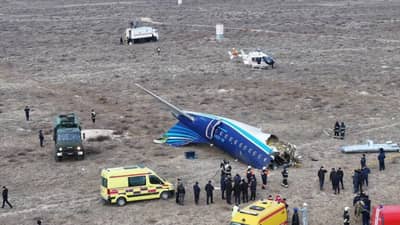 पक्ष्यांचा थवा विमानाला धडकला आणि..., रशियाला जाणाऱ्या विमानाचा अपघात, 42 जणांचा मृत्यू