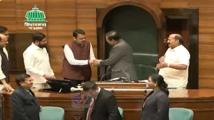 Rahul Narvekar : राहुल नार्वेकर पुन्हा एकदा विधानसभाध्यक्ष, विधानसभेत एकमताने बिनविरोध निवड Rahul Narvekar : राहुल नार्वेकर पुन्हा एकदा विधानसभाध्यक्ष, विधानसभेत एकमताने बिनविरोध निवड