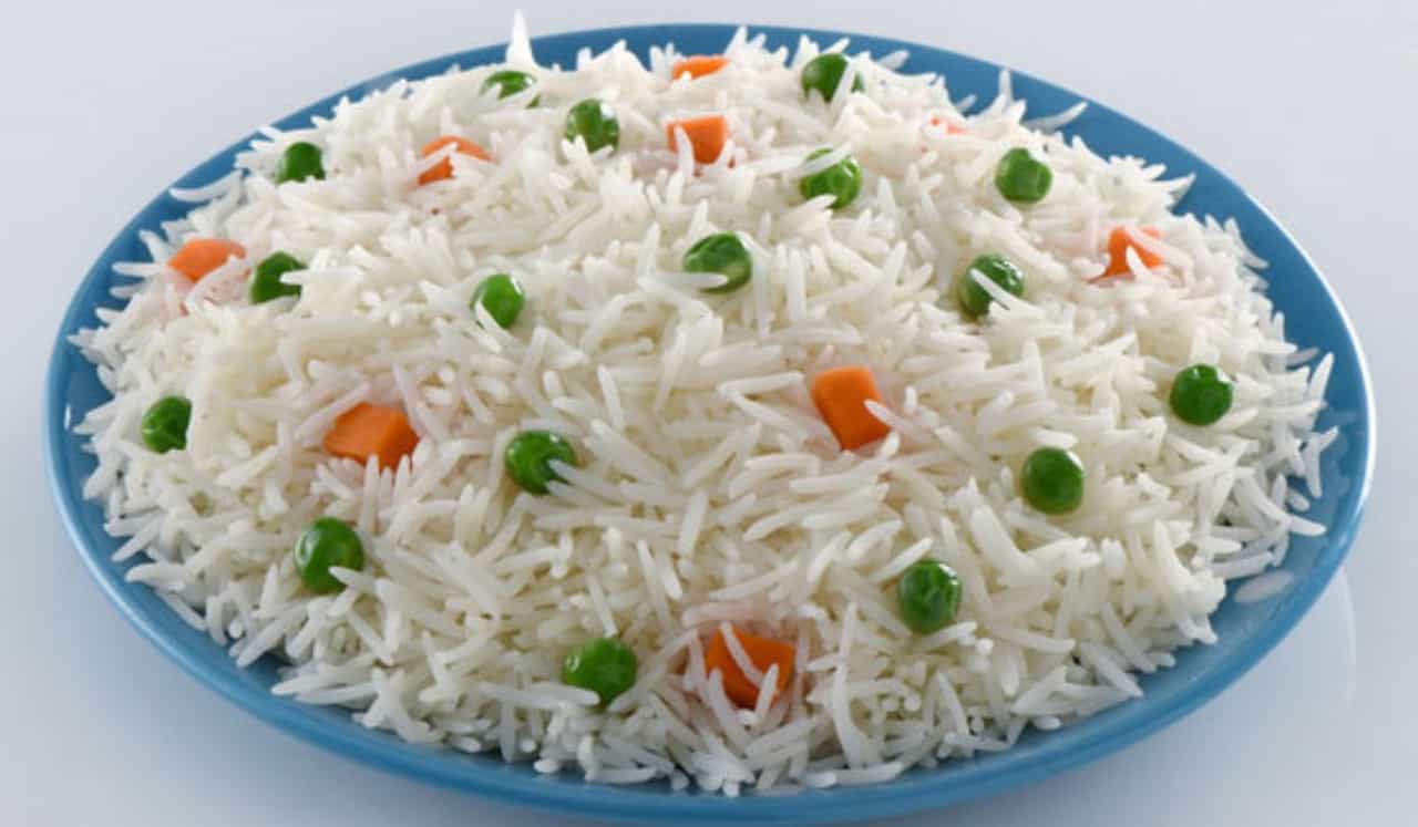 दररोज भात खाताय तर वाढू शकतो या 5 आजारांचा धोका