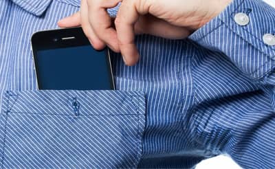 शर्टाचा डाव्याबाजूलाच खिसा का असतो?  पण असं का?  99% लोकांना माहित नसेल