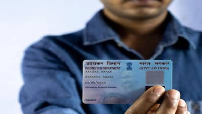 सावध राहा.....पॅनकार्ड संबंधित हा मेसेज तुम्हालाही मिळाला का? PIB ने केले अलर्ट