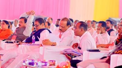 विधानसभेच्या यशानंतर राष्ट्रवादीकडून स्थानिक स्वराज संस्थांची तयारी, अजित पवार यांनी दिला पदाधिकाऱ्यांना कानमंत्र