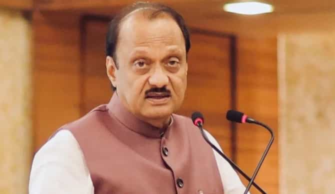 पोट सुटलेल्या वकिलाला पाहून अजितदादांनी जोडले हात; स्टेजवर नेमकं काय घडलं?