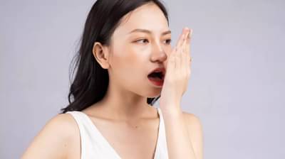 रोज ब्रश केल्यानंतरही तोंडातून दुर्गंधी येते का? ‘हे’ असू शकते कारण