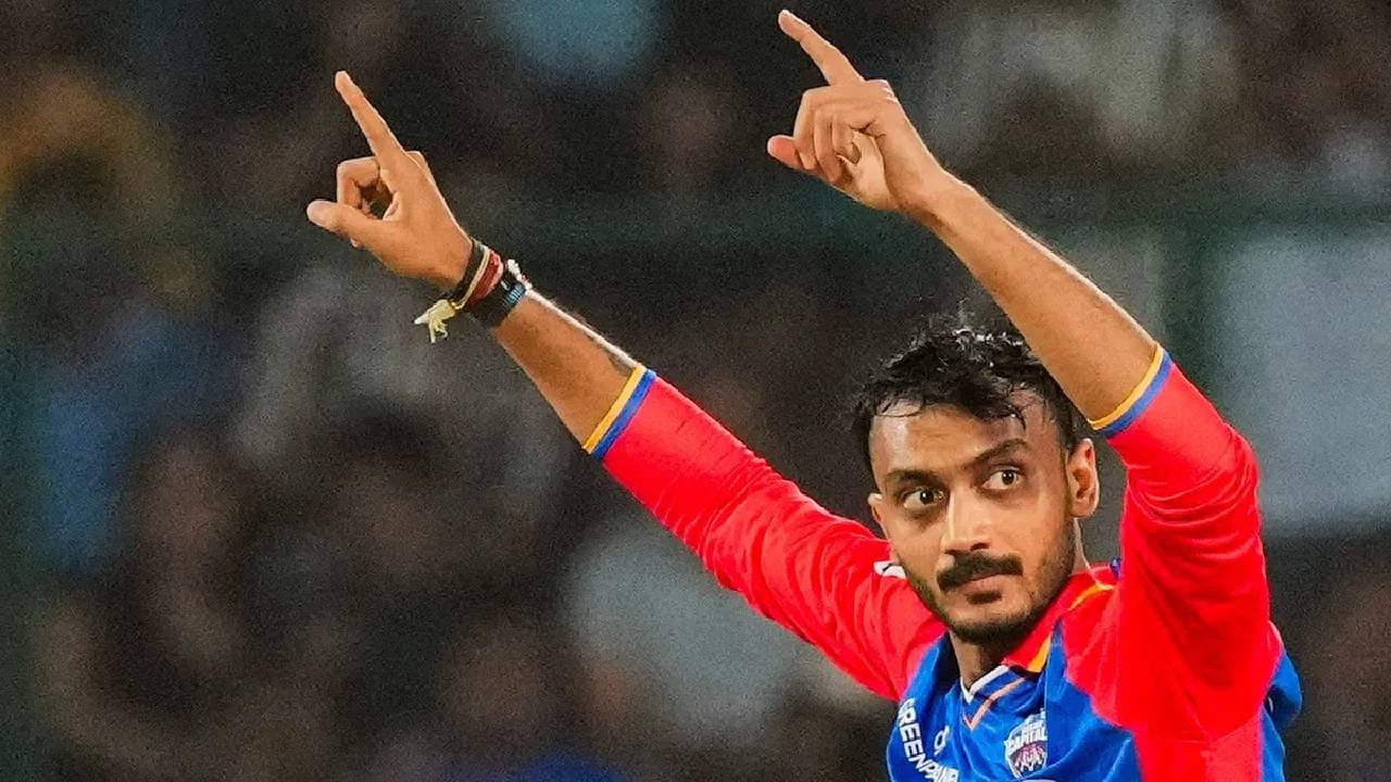 दिनेश कार्तिकने शेअर केलेल्या माहितीनुसार, दिल्ली कॅपिटल्सचे नेतृत्व अक्षर पटेल करणार आहे. एएनआयच्या वृत्तामुळेही या बातमीला बळकटी मिळताना दिसत आहे. त्यामुळे यावेळी दिल्ली कॅपिटल्सचे नेतृत्व अक्षर पटेल करणार हे जवळपास निश्चित आहे.