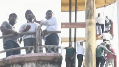 सकाळपासून गायब, मोबाईल स्विच्ड ऑफ... घरात रडारड अन् धनंजय देशमुख यांचं पाण्याच्या टाकीवर चढून करो या मरो; मस्साजोगमध्ये काय घडतंय?