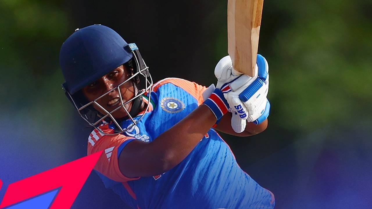 गोंगडी त्रिशाने आयसीसी अंडर 19 टी20 वर्ल्डकप स्पर्धेत नाबाद 110 खेळीसह 230 धावा केल्या आहे. यासह या स्पर्धेत सर्वाधिक धावा करणारी फलंदाज ठरली आहे.