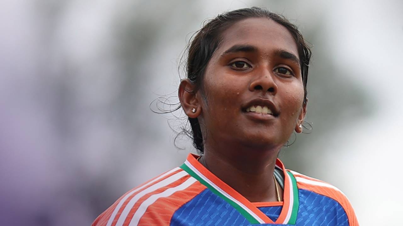 या स्पर्धेतील पहिल्या सामन्यात गोंगाडीने फक्त 4 धावा केल्या होत्या. मात्र त्यानंतरच्या सामन्यात जबरदस्त कमबॅक केलं. मलेशियाविरुद्ध नाबाद 27, श्रीलंकेविरुद्ध 49, बांगलादेशविरुद्ध 40 धावा केल्या होत्या.