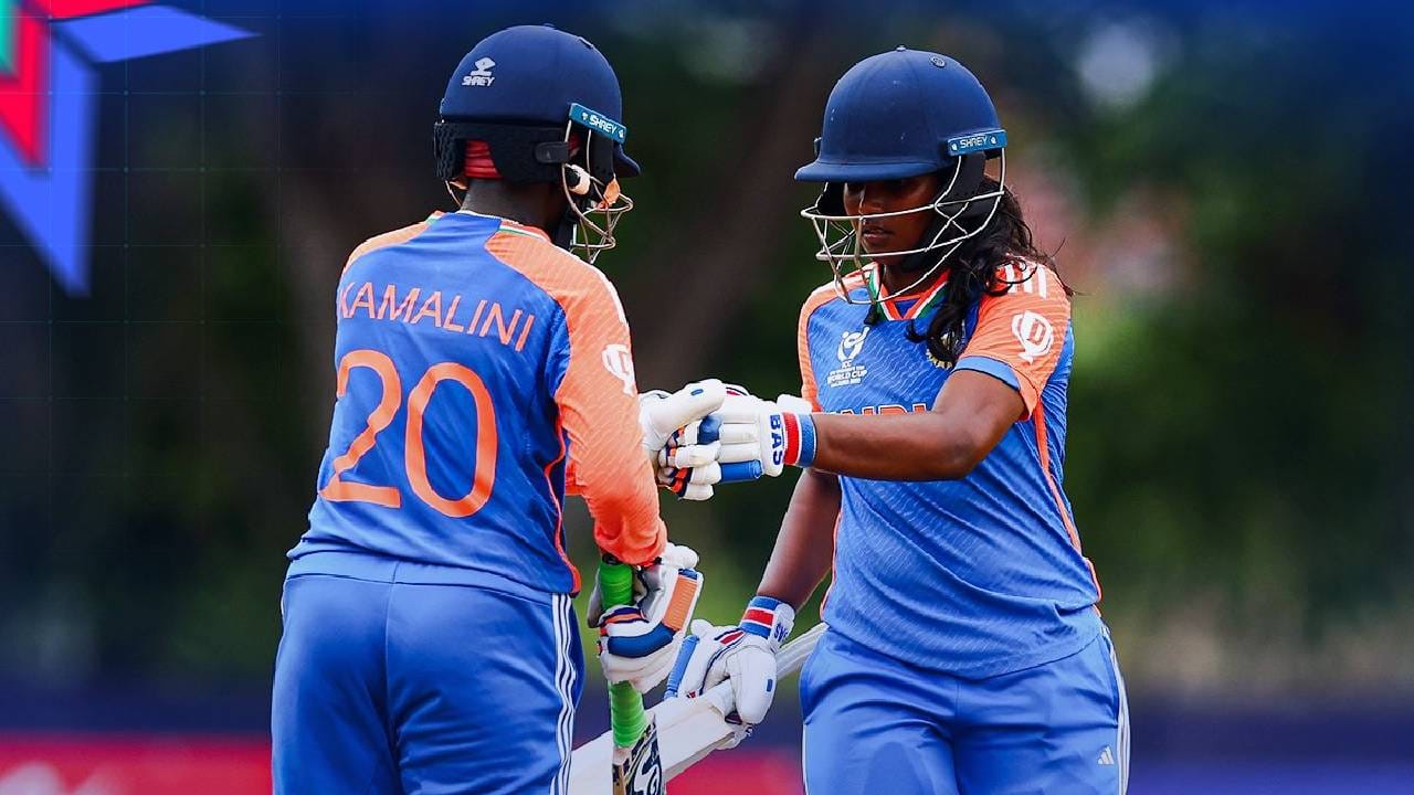 आयसीसी अंडर 19 वुमन्स टी20 वर्ल्डकप स्पर्धेत भारताच्या गोंगाडी त्रिशाने इतिहास रचला आहे. गोंगडीने 59 चेंडूत शतक खेळी केली. यावेळी तिने स्कॉटलंडच्या गोलंदाजांना सळो की पळो करून सोडलं. तिच्या शतकी खेळीमुळे टीम इंडियाला 200 पार धावा करता आल्या. गोंगडी या स्पर्धेत सर्वाधिक धावा करणारी फलंदाज ठरली आहे.