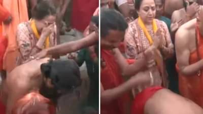 Mahakumbh 2025: चेंगराचेंगरीच्या काही तासांनंतर हेमा मालिनी यांनी महाकुंभमध्ये केलं पवित्र स्नान