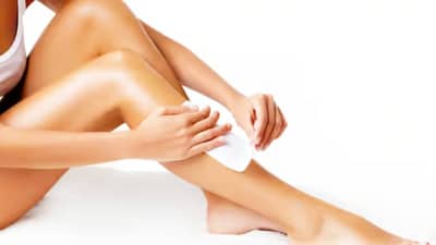 वॅक्सिंग केल्यानंतर तुमची त्वचा होते कोरडी? मग या टिप्स नक्कीच ठरतील फायदेशीर