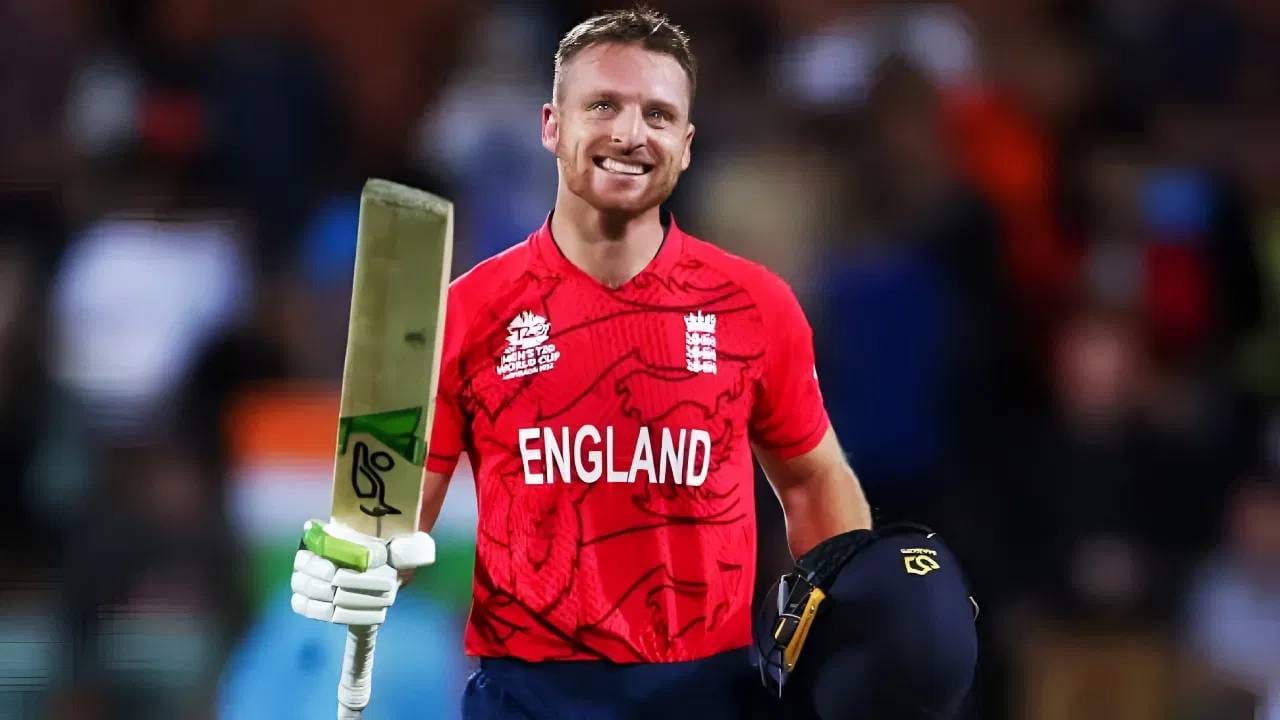 जोस बटलरने इंग्लंडसाठी टी20 आंतरराष्ट्रीय क्रिकेटसाठी 2011 मध्ये पदार्पण केलं होतं. त्याने इंग्लंडसाठी 130 टी20 सामने खेळला असून 3502 धावा केल्या आहेत. यात एक शतक आणि 26 अर्धशतक ठोकले आहेत. 