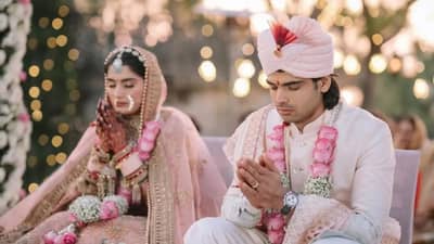 Neeraj Chopra Marriage : ऑलिम्पिक मेडल विनर नीरज चोप्रा विवाहबंधनात, फोटो व्हायरल