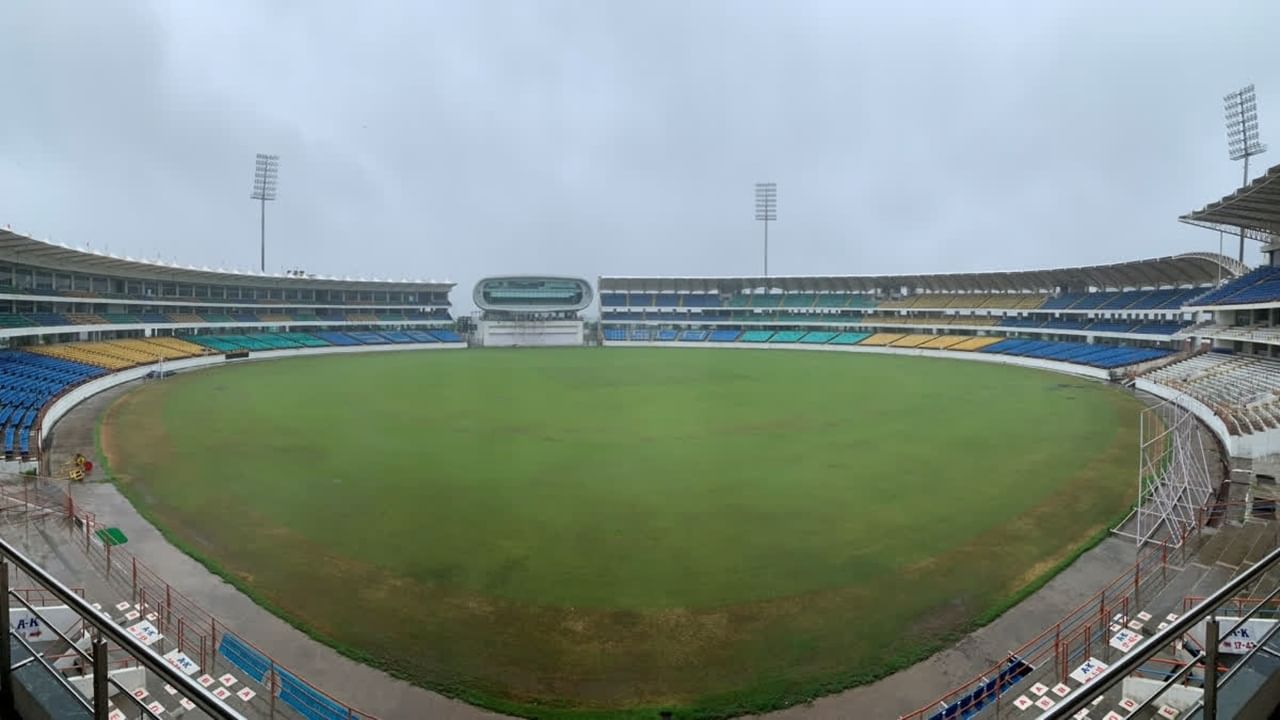 Odi Series : 15 खेळाडू, 3 सामने आणि 1 मालिका, बीसीसीआयकडून संघ जाहीर, कुणाला संधी? Odi Series : 15 खेळाडू, 3 सामने आणि 1 मालिका, बीसीसीआयकडून संघ जाहीर, कुणाला संधी?