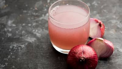 Onion Juice : कांद्याचा रस पोटदुखीवर रामबाण? इन्फ्लुएंसर कुशा कपिला काय म्हणते नक्की वाचा