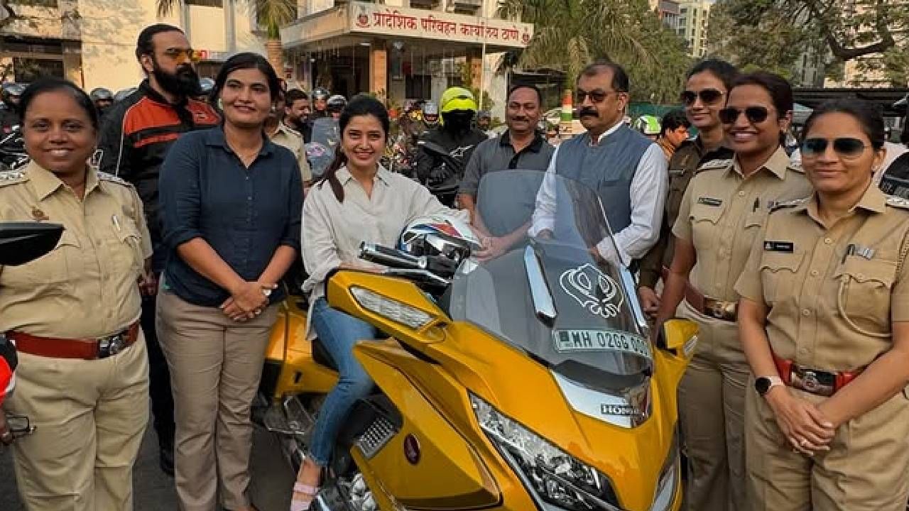 फक्त फोटोसाठी बाईकवर बसलेय, वास्तविक मला अशा बाईक्स चालवताच येत नाहीत. त्यामुळे मी हेल्मेट लावलं नाही, असं तिने या तळटीपमध्ये स्पष्ट केलंय. त्यावरूनही नेटकऱ्यांनी विविध प्रतिक्रिया दिल्या आहेत. तळटीप दिलीस ते एक बरं केलंस, नाहीतर यावर किमान हजारो कमेंट्स आल्या असत्या, असं काहींनी म्हटलंय. 
