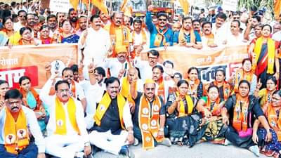 एसटी भाडेवाढीविरोधात शिवसेना ठाकरे गट आक्रमक; राज्यभरात चक्काजाम आंदोलन