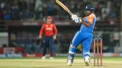 W, W...W..! निर्धाव षटकासह भारताला तिहेरी धक्का, साकीब महमूदचा टीम इंडियाला दणका