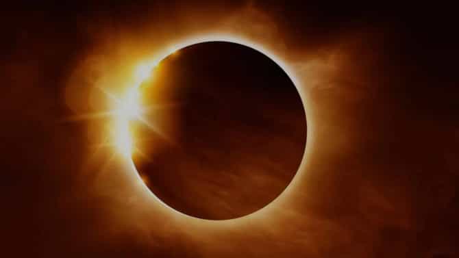 वर्षातील पहिले सूर्यग्रहण धोकादायक? कधी आहे सूर्यग्रहण?